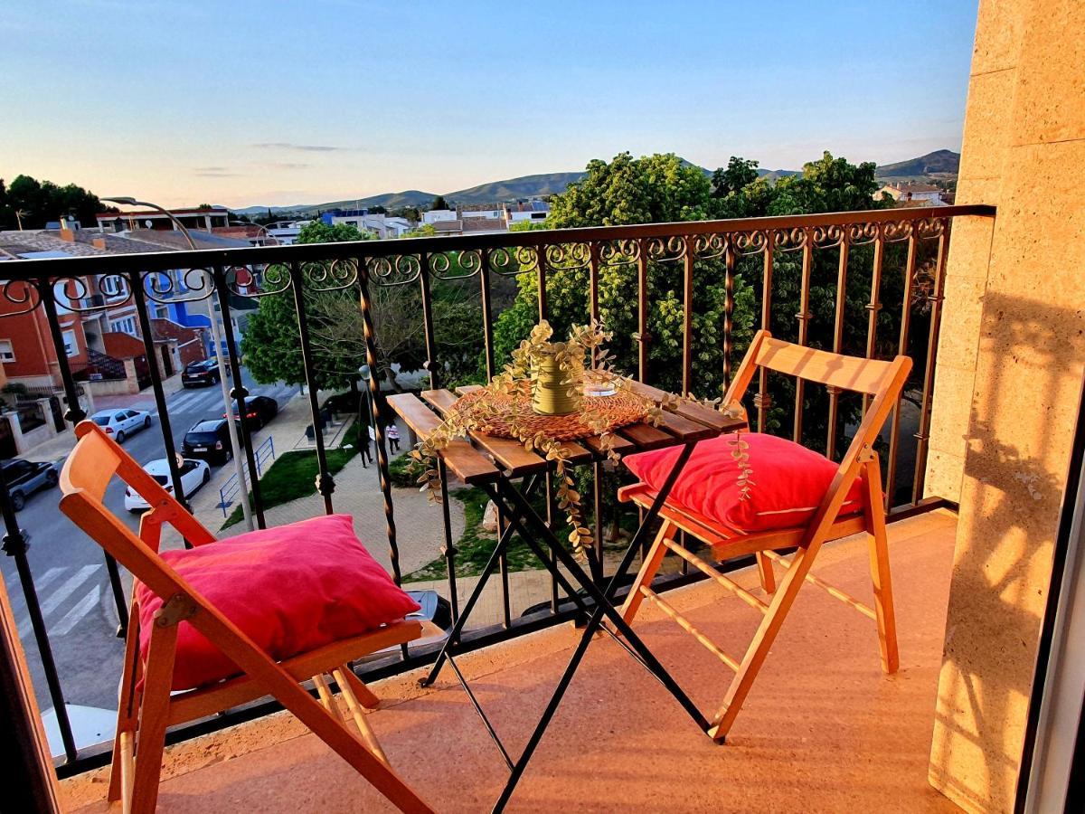 Apartamento Alameda Garden Йекла Екстериор снимка